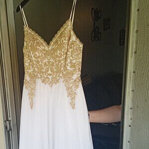 Say Yes to the Prom dress